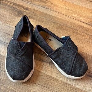 TOMS Kids Glittery Black Slip-On Sneakers